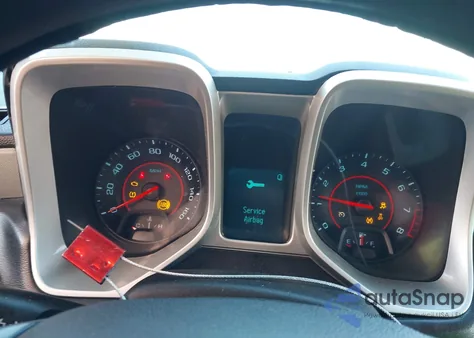 2015 Chevrolet Camaro 2Ls z USA, uszkodzony, nr VIN 2G1FB1E32F9257164